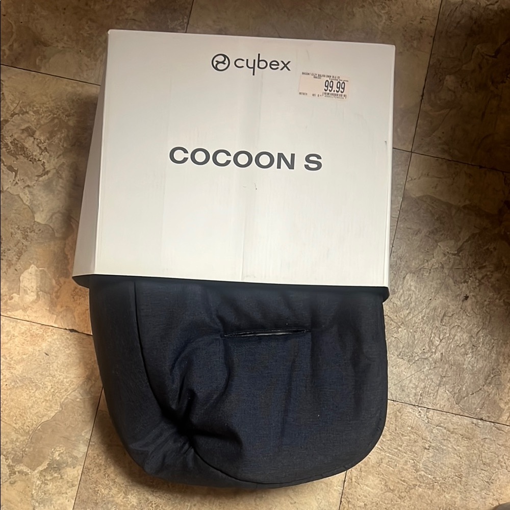 Cybex Cocoon S in Black